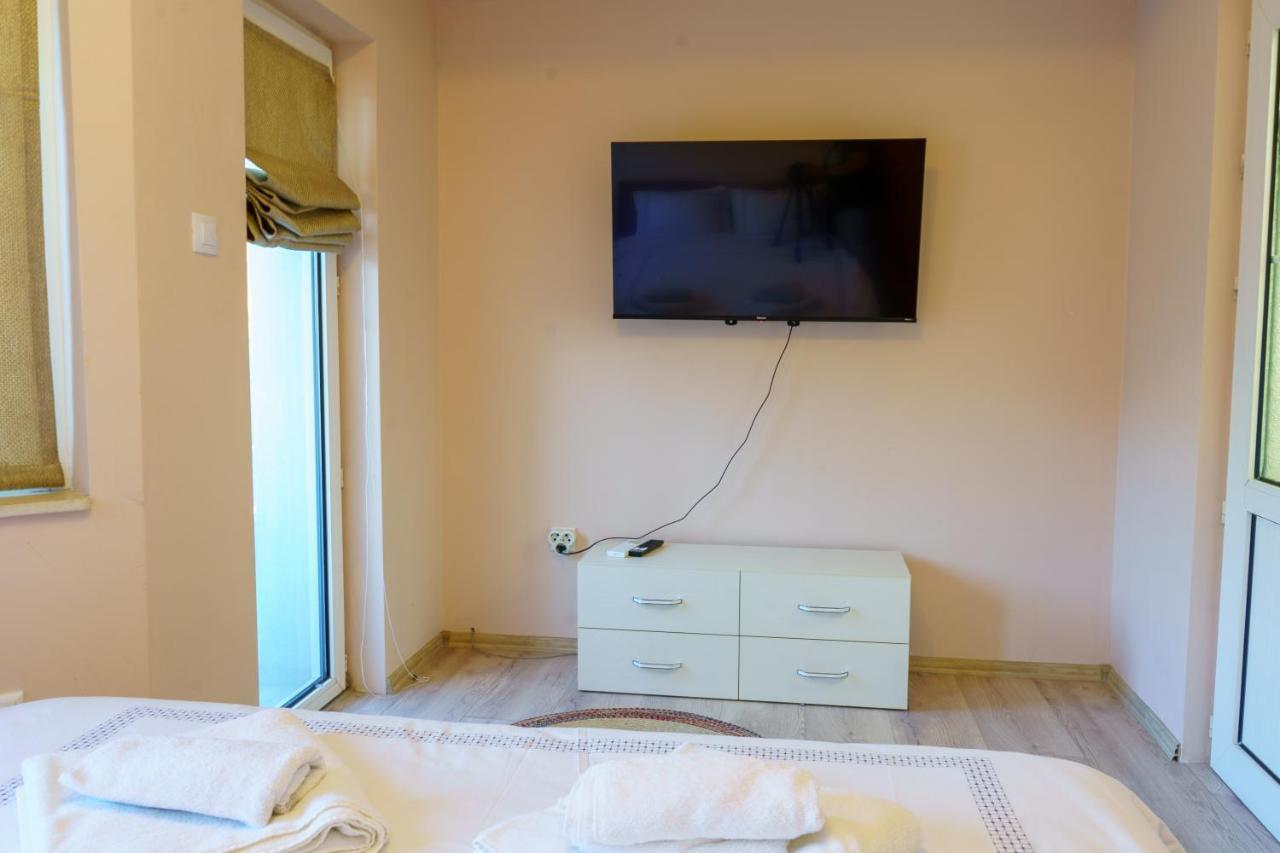 Centrally Located Apartment In Varna Exterior foto